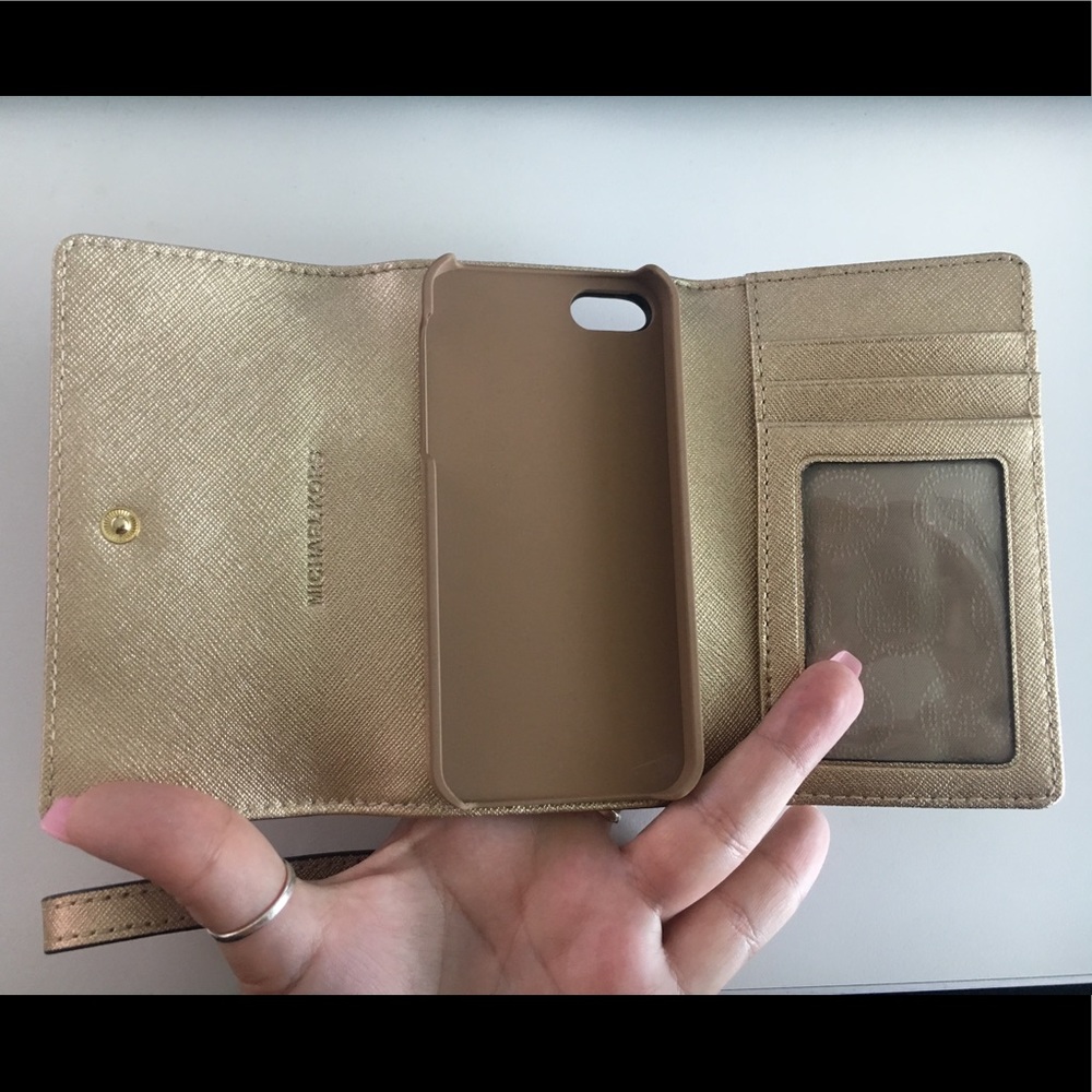 Michael Kors iPhone S clutch wallet - Picture 3 of 3